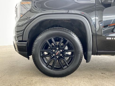 Used 2024 GMC Sierra 1500 Pro w/ Graphite Edition image 11