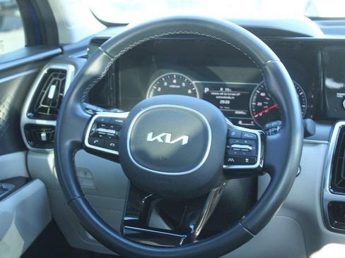 Used 2022 Kia Sorento SX image 14