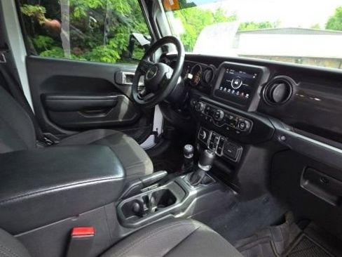 Used 2022 Jeep Gladiator Sport AWD/4WD image 24