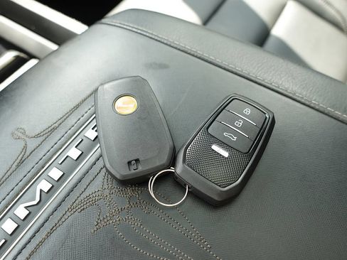 Used 2019 RAM 1500 Limited AWD/4WD image 70