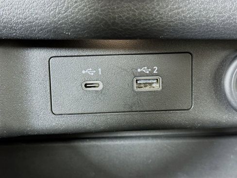 Used 2022 Nissan Rogue SV image 19