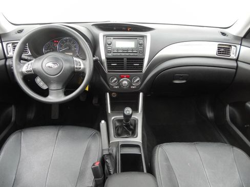 Used 2011 Subaru Forester 2.5X Premium w/ All-Weather Pkg image 2