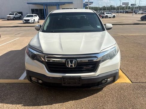 Used 2019 Honda Ridgeline Sport image 2
