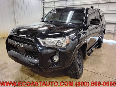 Used 2022 Toyota 4Runner SR5 image 1