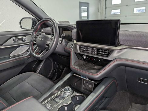 Certified 2025 Ford Explorer ST AWD/4WD image 46