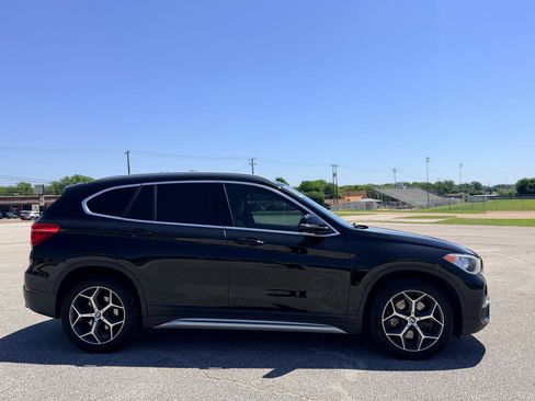 Used 2018 BMW X1 sDrive28i FWD image 2