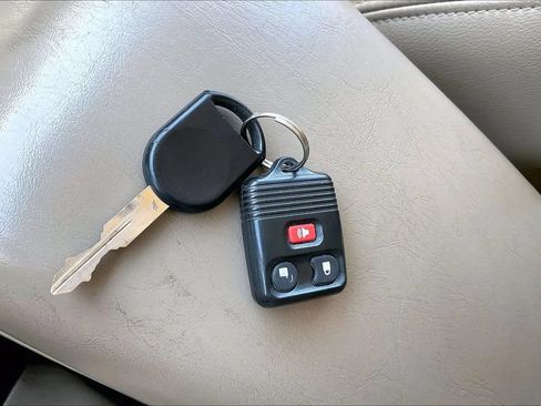 Used 2005 Ford Escape XLT AWD/4WD image 37