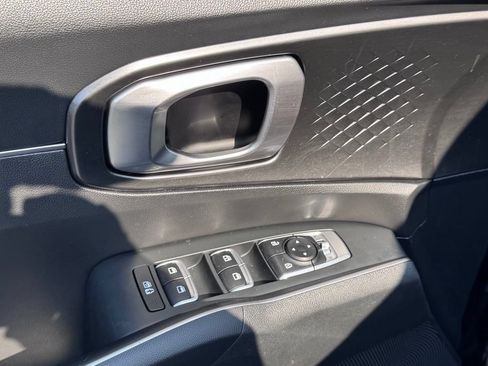 Used 2022 Kia Sorento S FWD image 26