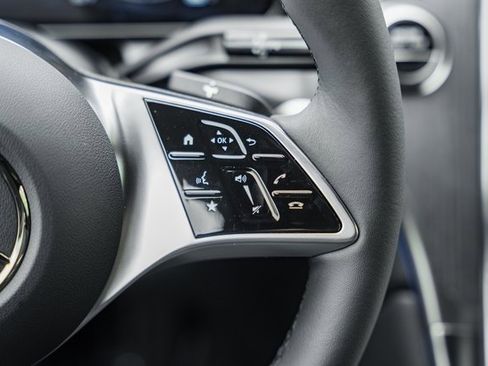 New 2025 Mercedes-Benz GLC 350e 4MATIC image 25