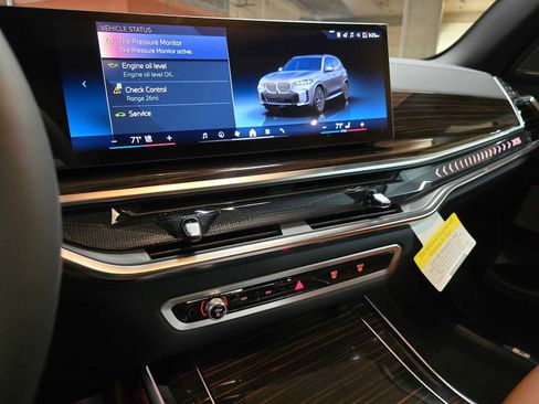 New 2026 BMW X5 xDrive50e w/ Executive Package image 29