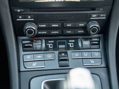 Certified 2019 Porsche 911 Turbo image 21