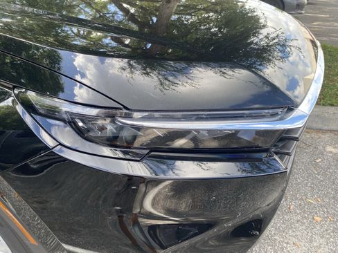 Used 2023 Honda CR-V LX image 16