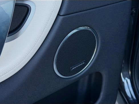 New 2025 Land Rover Discovery Sport Dynamic SE image 23