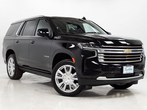 Used 2024 Chevrolet Tahoe High Country AWD/4WD image 7