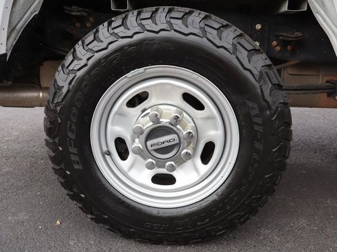 Used 2020 Ford F250 XL w/ Power Equipment Group AWD/4WD image 40