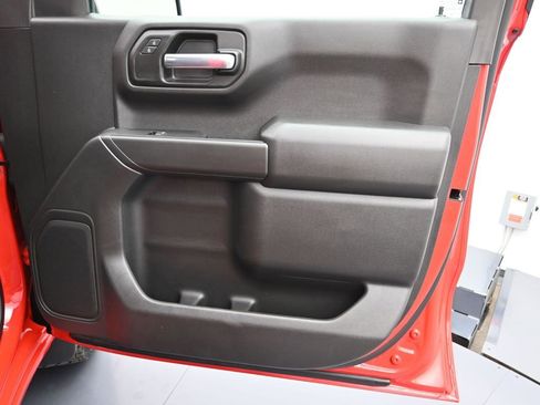 Certified 2025 Chevrolet Silverado 1500 Custom Trail Boss image 30