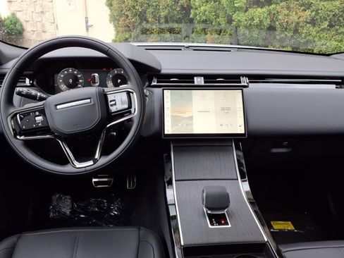 New 2026 Land Rover Range Rover Velar Dynamic SE AWD/4WD image 17