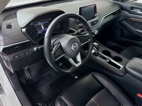 Certified 2021 Nissan Altima 2.5 SR image 17