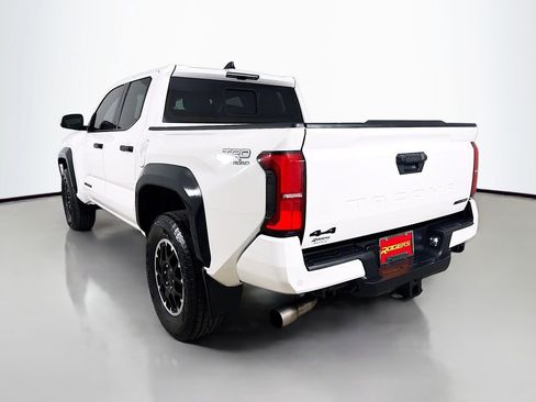 Used 2024 Toyota Tacoma TRD Off-Road w/ TRD Off Road Upgrade Package image 5