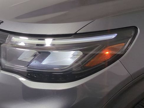 Used 2025 Ford Explorer ST AWD/4WD image 10