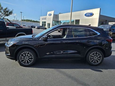 New 2025 Ford Escape SE image 5