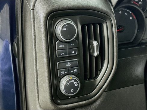 Used 2020 Chevrolet Silverado 1500 Custom Trail Boss w/ Custom Convenience Package AWD/4WD image 12