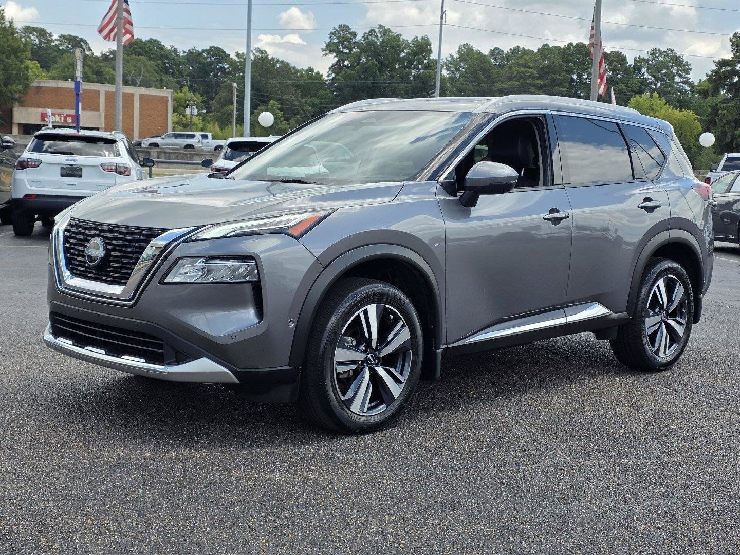 Used 2023 Nissan Rogue Platinum w/ Platinum Premium Package FWD image 1