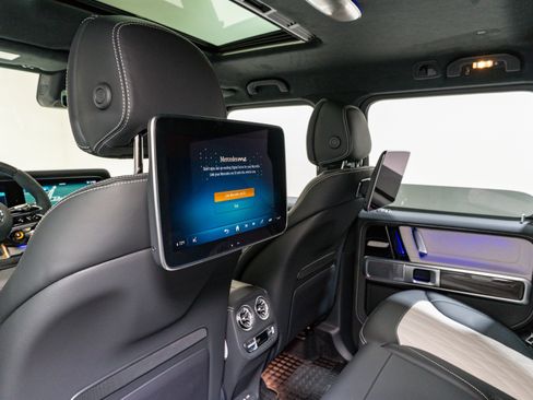 Used 2025 Mercedes-Benz G 63 AMG 4MATIC image 38