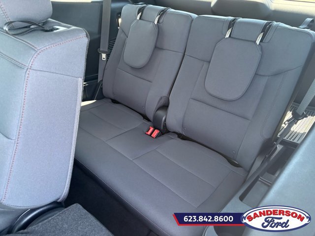 Used 2025 Ford Explorer Active RWD image 17