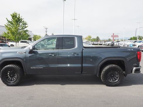 Used 2021 GMC Sierra 1500 SLE w/ Remote Start Package AWD/4WD image 4