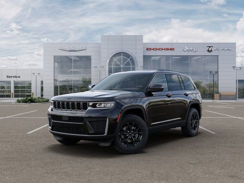 New 2026 Jeep Grand Cherokee Altitude AWD/4WD image 1