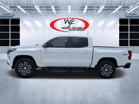 Used 2026 Chevrolet Colorado Z71 w/ Technology Package AWD/4WD image 6