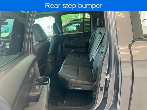 Used 2025 Honda Ridgeline TrailSport image 12