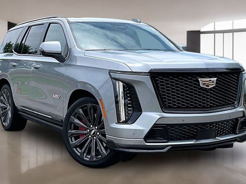 Used 2025 Cadillac Escalade V AWD/4WD image 11