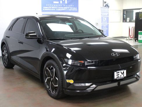 Used 2023 Hyundai Ioniq 5 SEL image 3