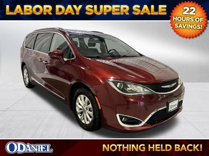 Used 2018 Chrysler Pacifica Touring-L