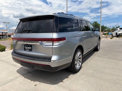Used 2024 Lincoln Navigator L Reserve AWD/4WD image 9