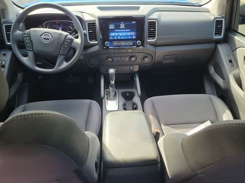 Certified 2024 Nissan Frontier SV w/ Technology Package RWD image 12