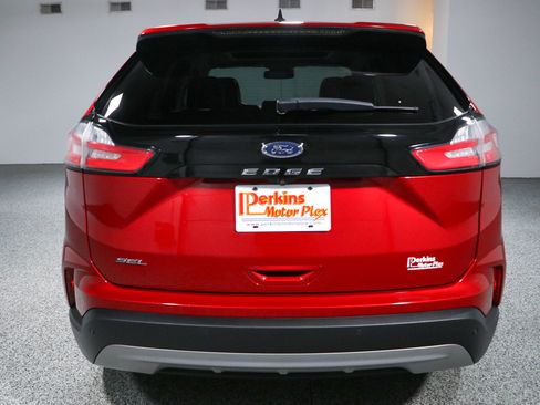 Used 2021 Ford Edge SEL w/ Convenience Package FWD image 8