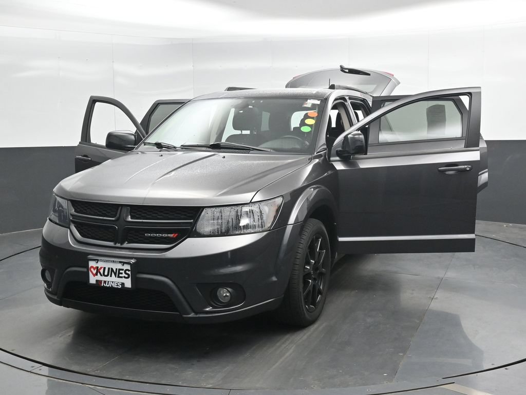Used 2019 Dodge Journey SE w/ Connectivity Group FWD image 48