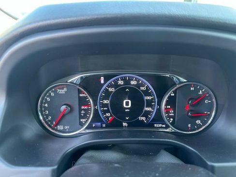 Used 2023 GMC Acadia SLT w/ Elevation Edition AWD/4WD image 9