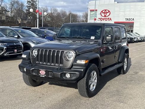 Used 2021 Jeep Wrangler Unlimited Sport image 3