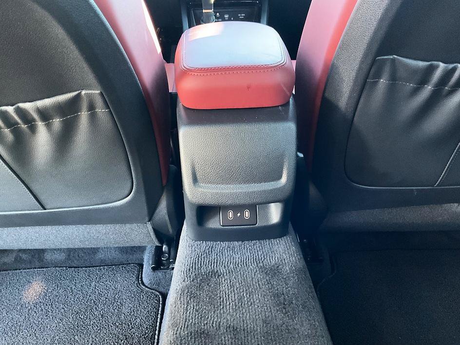 Used 2026 Kia K5 GT-Line w/ GT-Line Red Interior Package AWD/4WD image 32