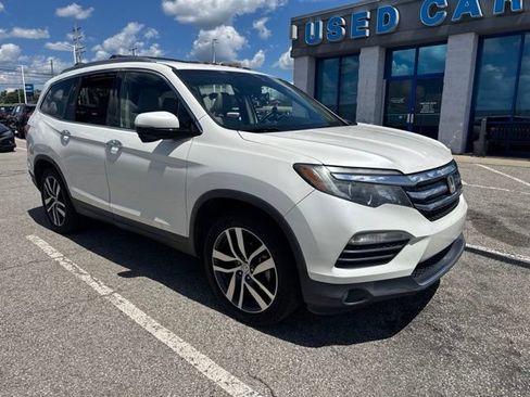Used 2016 Honda Pilot Touring image 3