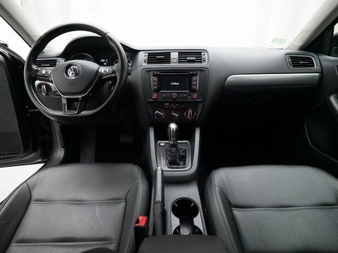 Used 2015 Volkswagen Jetta SE image 5