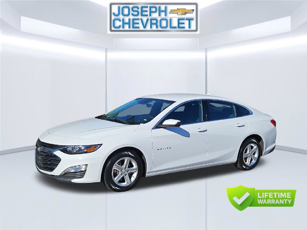 Used 2024 Chevrolet Malibu LT FWD image 2