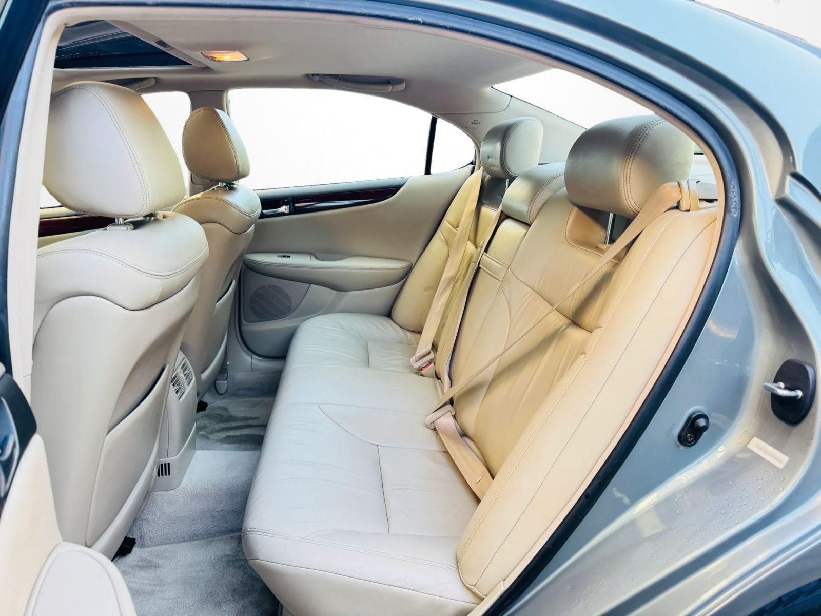 Used 2003 Lexus ES 330 FWD image 12