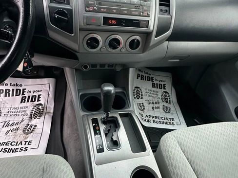 Used 2011 Toyota Tacoma 4x4 Double Cab image 9