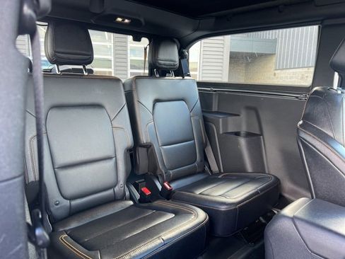 Used 2023 Ford Bronco Badlands w/ Sasquatch Package image 12