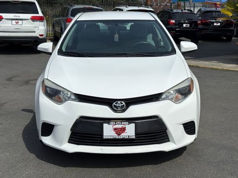 Used 2014 Toyota Corolla LE image 2